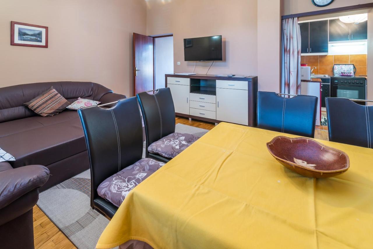 Belvedere Apartments Krk Town Extérieur photo