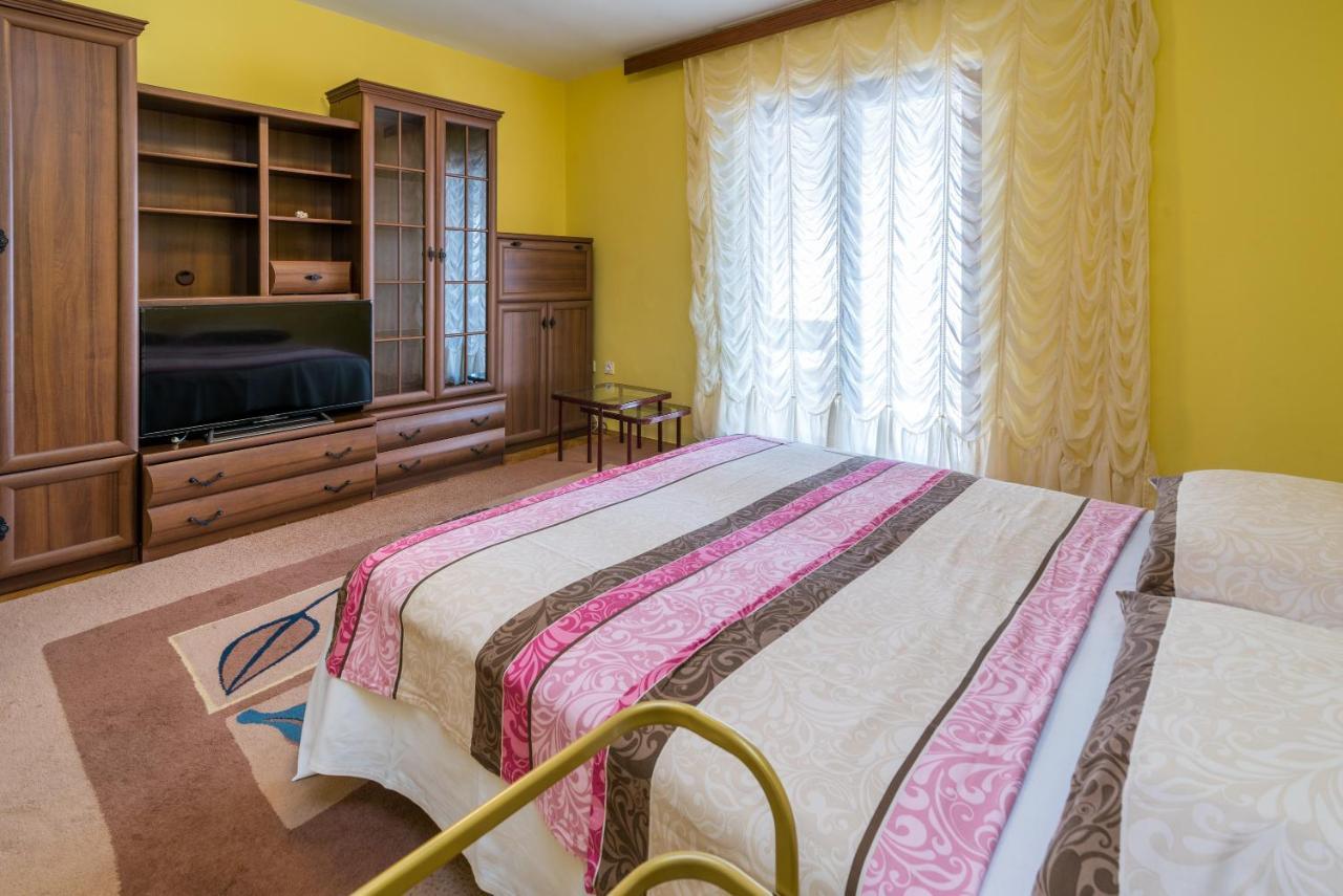 Belvedere Apartments Krk Town Extérieur photo